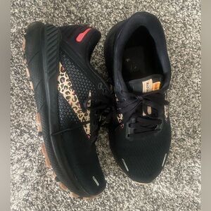 Brooks Adrenaline 22